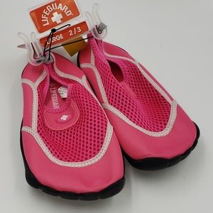 Water shoes